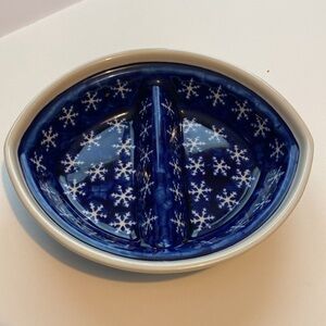 Boleslawiec divided ceramic serving dish snowflake pattern handmade in Poland S7
